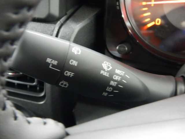 ジムニー ＸＣ　ＤＡＭＤリトルＧコンプリート　専用９インチナビ／ＴＶ　デュアルセンサーブレーキＳ　Ｗエアバッグ　ＡＵＴＯエアコン　電動格納式ドアミラー　パワーウィンドゥ　スマキー　アクティブクルーズコントロール　セキュリティアラーム　横滑防止　運転席エアバッグ　ＰＳ（37枚目）