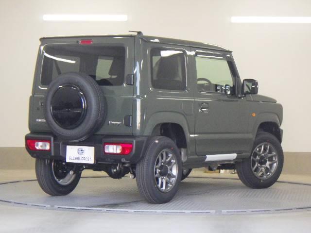 ジムニー ＸＣ　４ＷＤ　ターボ　９インチナビ／ＴＶ　セーフティサポート　デュアルセンサーブレーキＳ　Ｗエアバッグ　地デジフルセグＴＶ　ＡＵＴＯエアコン　電動格納式ドアミラー　パワーウィンドゥ　ナビＴＶ　スマキー　アクティブクルーズコントロール　セキュリティアラーム　ＰＳ（2枚目）