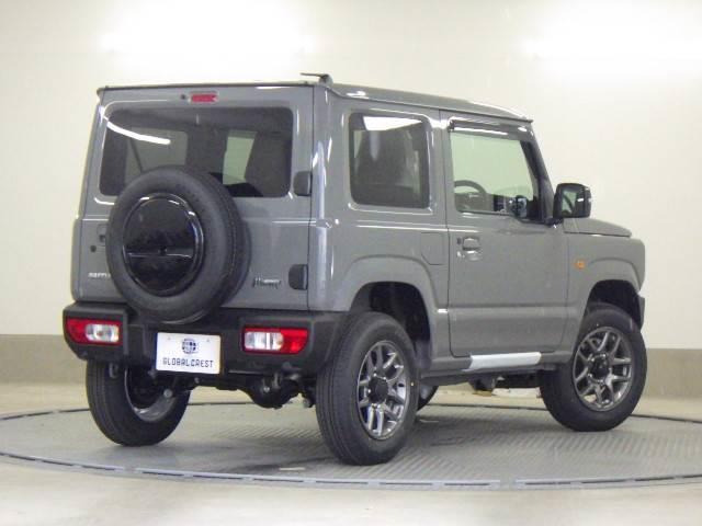 ジムニー ＸＣ　４ＷＤ　ターボ　９インチナビ／ＴＶ　セーフティサポート　バックカメ　デュアルセンサーブレーキＳ　Ｗエアバッグ　地デジフルセグＴＶ　ＡＵＴＯエアコン　電動格納式ドアミラー　パワーウィンドゥ　ナビＴＶ　スマキー　アクティブクルーズコントロール　横滑防止　ＰＳ（2枚目）