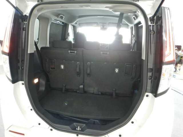 ルーミー １．０カスタムＧ　全方位カメラ　９インチディスプレイオーディ　アイドリング　両側電動ＳＤ　電動格納式ドアミラー　ＬＥＤヘット　コーナーソナー　バックビューモニター　シートヒータ　衝突回避ブレーキ　ＵＳＢ　Ａライト　ＴＶ　地デジ　スマートキー　衝突安全ボディ　ＰＷ（19枚目）