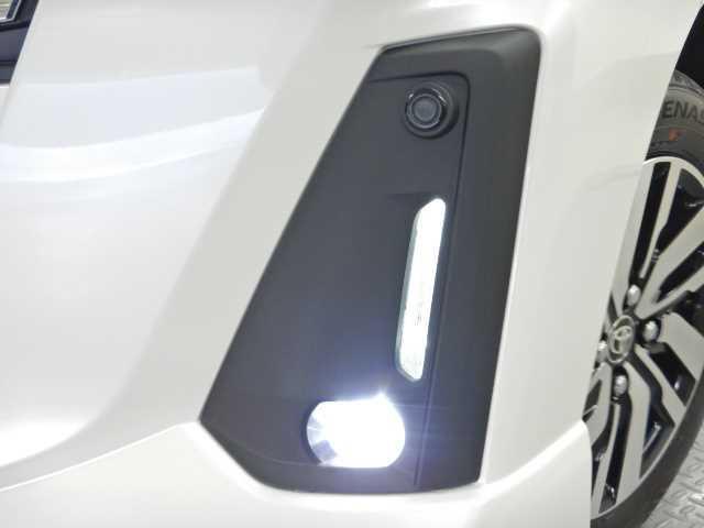 ルーミー １．０カスタムＧ　全方位カメラ　９インチディスプレイオーディ　アイドリング　両側電動ＳＤ　電動格納式ドアミラー　ＬＥＤヘット　コーナーソナー　バックビューモニター　シートヒータ　衝突回避ブレーキ　ＵＳＢ　Ａライト　ＴＶ　地デジ　スマートキー　衝突安全ボディ　ＰＷ（26枚目）