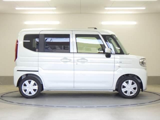 スペーシア ハイブリッドＸ　全方位カメラ　純正９インチナビ／ＴＶ　ＴＶ＆ナビ　運転席エアバッグ　デュアルセンサーブレーキ　サイドエアバッグ　電格ミラー　バックアイカメラ　フルセグテレビ　運転席助手席エアバッグ　前席シートヒーター　ＬＥＤ　ＵＳＢ　ＥＳＰ　オットマン（23枚目）