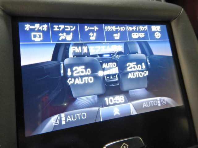 ＬＳ ＬＳ５００ｈ　エグゼクティブ　４ＷＤ　サンルーフ／リアエンタ　コーナーセンサ　衝突軽減ブレーキ　Ｐトランク　本革　電動シート　ＥＴＣ　ＬＥＤ　サンルーフ　フルセグＴＶ　バックカメラ　オートクルーズコントロール　シートヒーター　オートマチックハイビーム　４ＷＤ（11枚目）