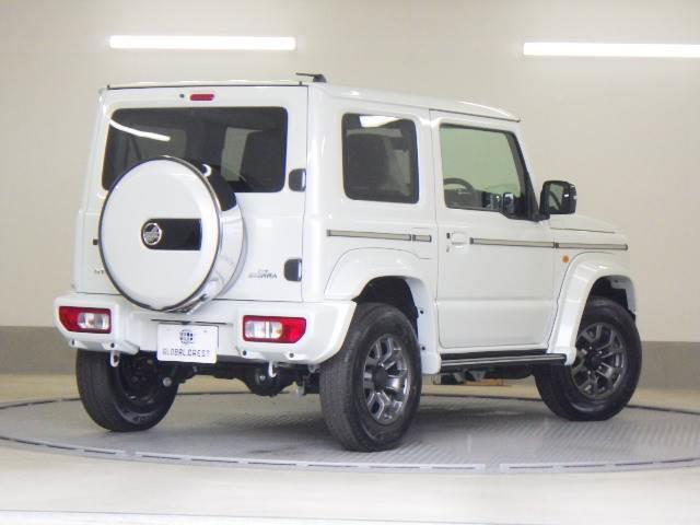 ジムニーシエラ １．５ＪＣ　４ＷＤ　ＤＡＭＤリトルＧ　専用９インチナビ　アイドリングＳ　スマートエントリー　衝突安全ボディ　ＴＶナビ　地デジフルセグ　横滑り防止機能　ダブルエアバッグ　キーレスエントリー　パワーステアリング　電動格納ドアミラー　オートクルーズコントロール（2枚目）