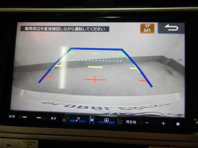 ランドクルーザープラド ２．８Ｄ－Ｔ　ＴＸ　Ｌパッケージ　７人　ＳＲ　９インチナビ　サンル－フ　横滑り防止機能　シートＡＣ　Ｂカメ　ナビＴＶ　衝突被害軽減　３列シート　運転席パワーシート　電動３ｒｄシート　フルタイム４ＷＤ　本皮シート　クルコン　ＥＴＣ車載器　キーフリー　ＡＢＳ（5枚目）