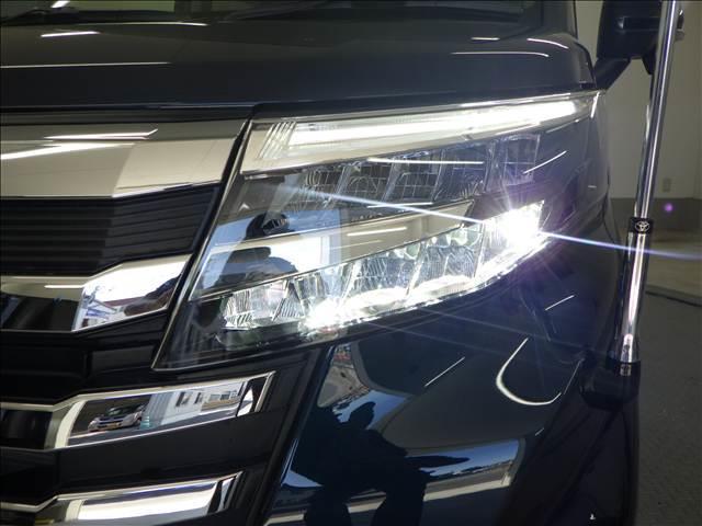 ルーミー １．０カスタムＧ－Ｔ　全方位カメラ　ナビ／ＴＶ　ＬＥＤライト　助手席エアバック　ターボエンジン　両側オートスライドドア　前席シートヒーター　ＳＤナビゲーション　スマートキープッシュスタート　ＬＥＤライト　ＡＵＴＯライト　横滑り防止機能　クルコン　ワンセグテレビ（39枚目）