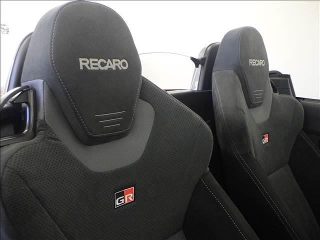 コペン ＧＲスポーツ　ＲＥＣＡＲＯ製スポーツシート　スマートキープッシュスタート　盗難防止装置　Ａストップ　ＡＡＣ　シ－トヒ－タ－　オートライト　横滑り防止機能　パワーウィンドー　ＬＥＤヘッド　キーレス　助手席エアバッグ　ＡＢＳ　パワステ　エアバック（18枚目）