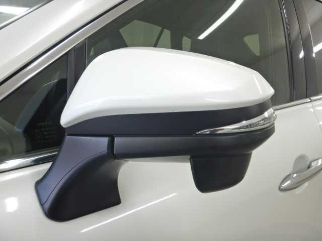 ハリアー ２．０Ｇ　レザーパッケージ　８インチディスプレイ　Ｂカメラ　盗難防止装置　クルコン　ＴＶ　ＵＳＢ　横滑り防止装置　Ｒカメラ　Ｐシート　キーレス　エアバッグ　本革　ＬＥＤ　スマートキー　ＡＢＳ　ＥＴＣ　電動リアゲート　オートマチックハイビーム　ワンオーナー（16枚目）