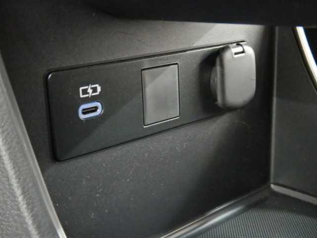 ＬＢＸ １．５リラックス　全方位カメラ　ディスプレイオーディオ　衝突軽減装置　ＰＫＳＢ　メモリーナビ　本革　盗難防止システム　電動シート　オートクルーズコントロール　ＬＥＤ　キーレス　バックカメラ　ナビＴＶ　フルセグ　オートライト　シートヒータ　ＥＴＣ　パノラＶ（42枚目）