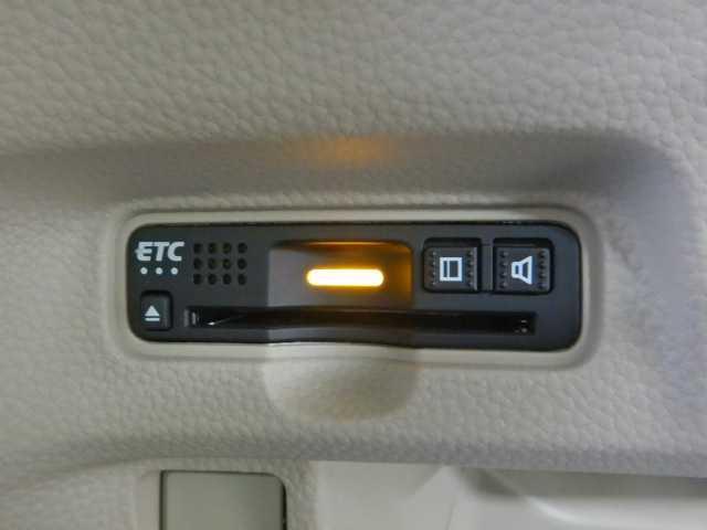 N-BOX G EX ホンダセンシング ナビ/TV バックカメラ 左パワースライドドア パワーウインドウ 電動格納ドアミラー 衝突軽減 オートマチックハイビーム 衝突安全ボディ フルセグTV Bモニ メモリーナビ LED エアバッグ キーレススタート ETC USB(12枚目)