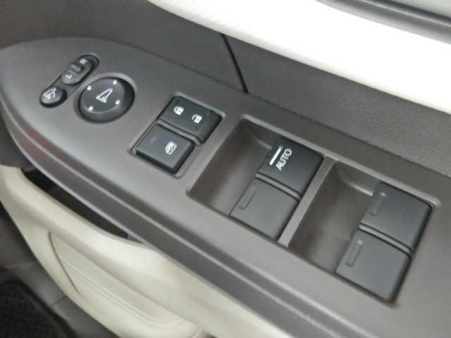 N-BOX G EX ホンダセンシング ナビ/TV バックカメラ 左パワースライドドア パワーウインドウ 電動格納ドアミラー 衝突軽減 オートマチックハイビーム 衝突安全ボディ フルセグTV Bモニ メモリーナビ LED エアバッグ キーレススタート ETC USB(35枚目)