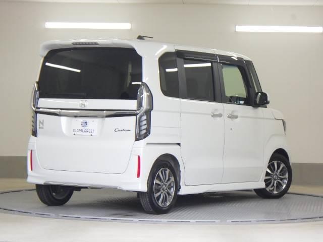 Ｎ－ＢＯＸカスタム カスタムＬ　ホンダセンシング　バックカメラ　純正ナビ　ホンダセンシング　パワースライド　プッシュスタート　プラズマクラスターオートエアコン　　シートヒーター　充電用ＵＳＢ端子　パーキングセンサー　ＬＥＤヘッドライト＆フォグ（2枚目）
