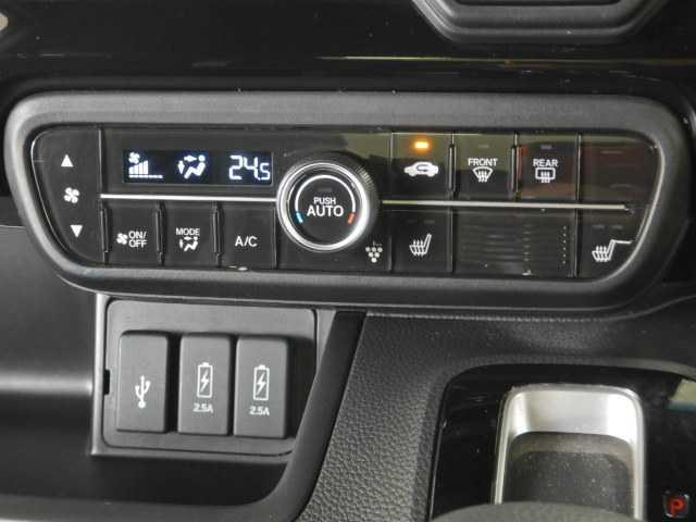 Ｎ－ＢＯＸカスタム カスタムＬ　ホンダセンシング　バックカメラ　純正ナビ　ホンダセンシング　パワースライド　プッシュスタート　プラズマクラスターオートエアコン　　シートヒーター　充電用ＵＳＢ端子　パーキングセンサー　ＬＥＤヘッドライト＆フォグ（9枚目）