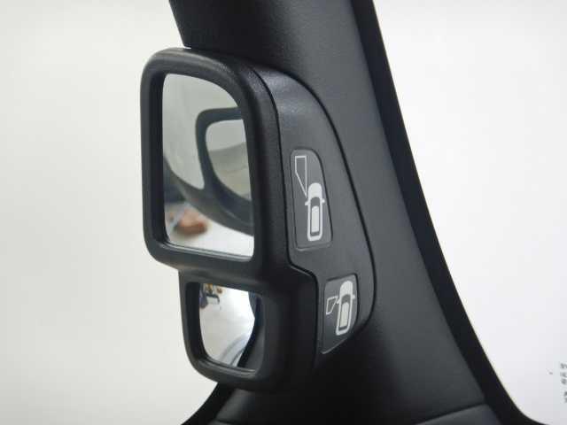 Ｎ－ＢＯＸカスタム カスタムＬ　ホンダセンシング　バックカメラ　純正ナビ　ホンダセンシング　パワースライド　プッシュスタート　プラズマクラスターオートエアコン　　シートヒーター　充電用ＵＳＢ端子　パーキングセンサー　ＬＥＤヘッドライト＆フォグ（40枚目）
