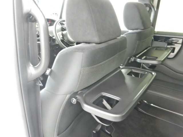 Ｎ－ＢＯＸカスタム カスタムＬ　ホンダセンシング　バックカメラ　純正ナビ　ホンダセンシング　パワースライド　プッシュスタート　プラズマクラスターオートエアコン　　シートヒーター　充電用ＵＳＢ端子　パーキングセンサー　ＬＥＤヘッドライト＆フォグ（44枚目）