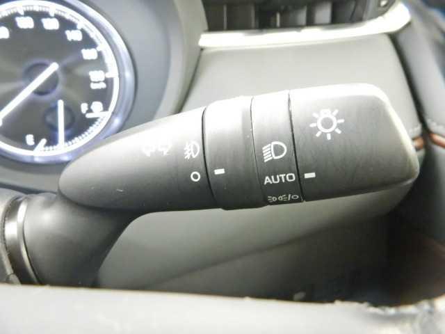 ハリアー 2.0Z 4WD 12.3インチナビ/TV JBL バックモニター 衝突軽減システム 電動格納ミラー パワーリアゲート 横滑防止装置 盗難防止装置 クルコン LEDライト 電動シート ETC オートエアコン AWD スマートキー サイドエアバッグ(34枚目)