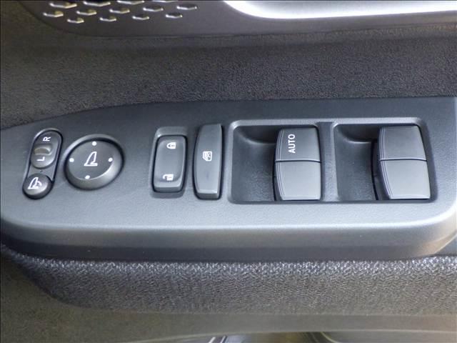 N-BOXカスタム カスタム ホンダセンシング バックカメラ W電動ドア CMBS オートLED 電格ミラー オートエアコン スマートキ LED 盗難防止装置 クルコン バックカメラ パワーステアリング エアバッグ ESC パワーウインドウ オートライト ABS(12枚目)