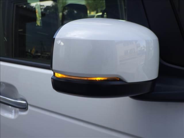 N-BOXカスタム カスタム ホンダセンシング バックカメラ W電動ドア CMBS オートLED 電格ミラー オートエアコン スマートキ LED 盗難防止装置 クルコン バックカメラ パワーステアリング エアバッグ ESC パワーウインドウ オートライト ABS(31枚目)