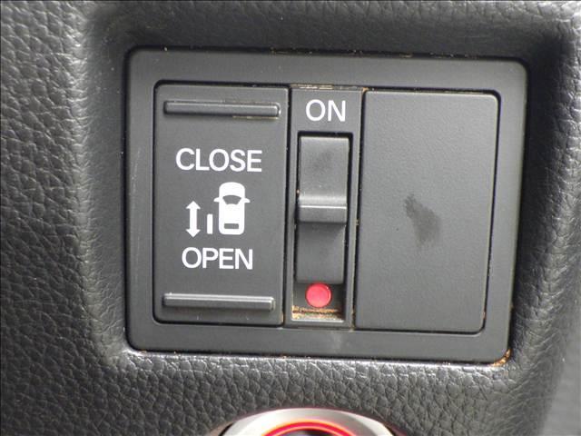 N-BOXカスタム カスタム L ホンダセンシング パワースライド LEDライト ホンダセンシングア ダブティブクルコン 8インチナビ/フルセグTV パワースライド プラズマクラスター付きオートエアコン シートヒーター 充電用USB端子 ハイビームアシスト LEDオートライト(10枚目)