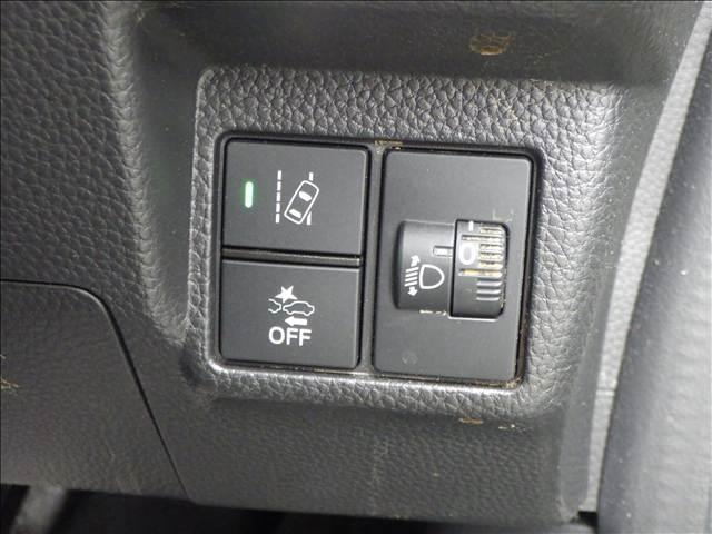 N-BOXカスタム カスタム L ホンダセンシング パワースライド LEDライト ホンダセンシングア ダブティブクルコン 8インチナビ/フルセグTV パワースライド プラズマクラスター付きオートエアコン シートヒーター 充電用USB端子 ハイビームアシスト LEDオートライト(31枚目)