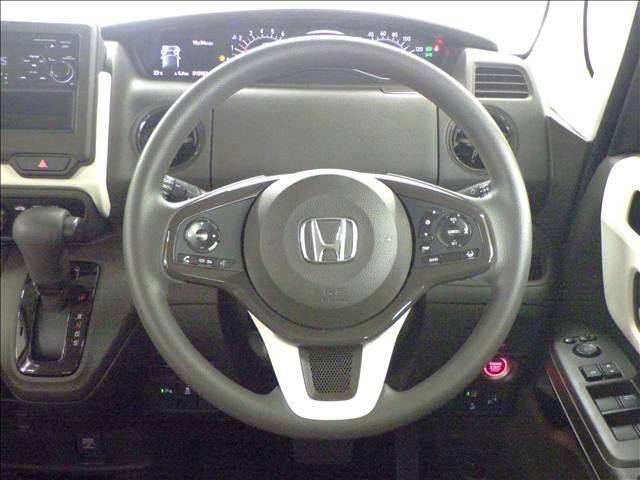 Ｎ－ＢＯＸ Ｌ　ホンダセンシング　パワースライド　バックカメラ　ホンダセンシング　バックカメラ　パワースライド　オートエアコン　ＥＴＣ　シートヒーター　充電用ＵＳＢ端子　パーキングセンサー　ハイビームアシスト　ＬＥＤオートライト（5枚目）