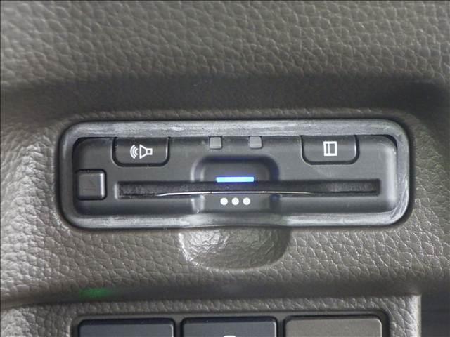 Ｎ－ＢＯＸ Ｌ　ホンダセンシング　パワースライド　バックカメラ　ホンダセンシング　バックカメラ　パワースライド　オートエアコン　ＥＴＣ　シートヒーター　充電用ＵＳＢ端子　パーキングセンサー　ハイビームアシスト　ＬＥＤオートライト（9枚目）