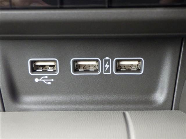 N-WGN L ホンダセンシング ディスプレイオーディオ Bカメラ Bモニタ 誤発進抑制 シートヒータ 衝突安全ボディ オートライト オートハイビーム 横滑り防止機能 USBポート パーキングセンサー セキュリティアラーム キーフリー AUX接続 スマートキー ABS(10枚目)