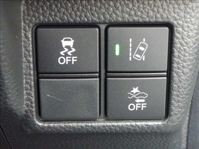 N-BOXカスタム カスタムG・L ホンダセンシング ナビ/TV バックカメラ 地デジTV 電動格納ドアミラー 助手席エアバッグ キーレス シートH セキュリティーアラーム スマ-トキ- リアカメラ ナビTV 前車追従機能 サイドエアバッグ LEDヘッドライト USB VSA(29枚目)