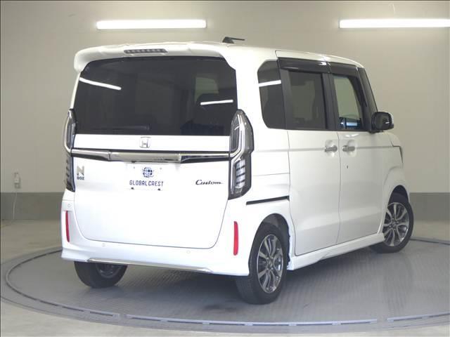 Ｎ－ＢＯＸカスタム カスタムＬ　ホンダセンシング　両側パワースライド　ホンダセンシング　パーキングセンサー　ナビ／ＴＶ　バックカメラ　両側パワースライド　ＥＴＣ　プラズマクラスターオートエアコン　シートヒーター　充電用ＵＳＢ　ＬＥＤヘッドライト＆フォグ（2枚目）
