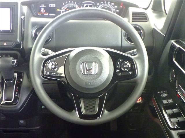 Ｎ－ＢＯＸカスタム カスタムＬ　ホンダセンシング　両側パワースライド　ホンダセンシング　パーキングセンサー　ナビ／ＴＶ　バックカメラ　両側パワースライド　ＥＴＣ　プラズマクラスターオートエアコン　シートヒーター　充電用ＵＳＢ　ＬＥＤヘッドライト＆フォグ（4枚目）