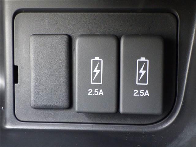 Ｎ－ＢＯＸカスタム カスタムＬ　ホンダセンシング　両側パワースライド　ホンダセンシング　パーキングセンサー　ナビ／ＴＶ　バックカメラ　両側パワースライド　ＥＴＣ　プラズマクラスターオートエアコン　シートヒーター　充電用ＵＳＢ　ＬＥＤヘッドライト＆フォグ（26枚目）