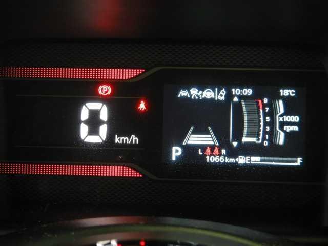 スペーシアカスタム ハイブリッドXS 全方位カメラ 9インチメモリーナビ/TV エアロ サイドカーテンエアバック 電動格納ドアミラー 盗難警報装置 運転席エアバッグ 両側電動パワースライドドア ETC 地デジ アイドリングS スマートキー 横滑り防止装置 衝撃安全ボディー ABS(13枚目)