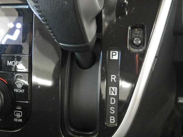 ムーヴ カスタムＲＳハイパーＳＡ３　ターボ　８インチナビ／ＴＶ　Ａライト　ターボエンジン　電動格納ドアミラー　アイドリングＳＴＯＰ　ナビＴＶ　セキュリティアラーム　ＥＴＣ付　Ｒカメラ　キーレス　パワーステアリング　オートエアコン　スマートキー　パワーウィンドウ（10枚目）