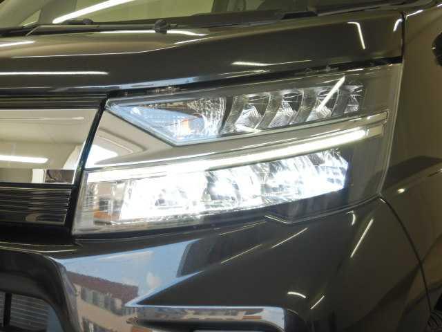 ムーヴ カスタムＲＳハイパーＳＡ３　ターボ　８インチナビ／ＴＶ　Ａライト　ターボエンジン　電動格納ドアミラー　アイドリングＳＴＯＰ　ナビＴＶ　セキュリティアラーム　ＥＴＣ付　Ｒカメラ　キーレス　パワーステアリング　オートエアコン　スマートキー　パワーウィンドウ（25枚目）