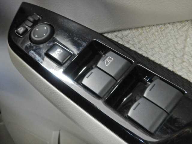 デイズ X 純正ナビ/TV バックカメラ エマージェンシーブレーキ コーナーソナー 電動格納式ドアミラー 踏み間違え防止 横滑防止装置 Aライト スマートキー イモビライザー バックカメラ アイドリングストップ キーレス フルオートエアコン 衝突安全ボディ ナビTV(29枚目)