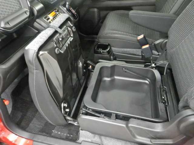 ハスラー ハイブリッドＸ　全方位カメラ　９インチナビ／ＴＶ　ＴＶ＆ナビ　リヤカメラ　アイドルストップ　ＵＳＢ入力　キーレスエントリー　運転席エアバッグ　前席シートヒーター　セキュリティアラーム　ＬＥＤライト　安全ボディ　スマ－トキ－　パワーウインドウ　ＡＡＣ（50枚目）