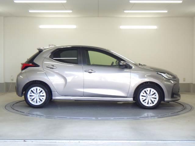 ヤリス 1.5ハイブリッドZ 8インチナビ/TV バックカメラ PCS 電格ミラー 地デジ シートヒータ Bカメラ LEDランプ スマキー ETC付き ナビTV VSC パワステ クルコン オートライト キーフリー ABS イモビ エアコン メモリナビ エアバッグ(23枚目)