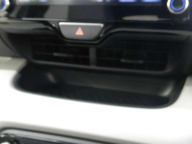 ヤリス 1.5ハイブリッドZ 8インチナビ/TV バックカメラ PCS 電格ミラー 地デジ シートヒータ Bカメラ LEDランプ スマキー ETC付き ナビTV VSC パワステ クルコン オートライト キーフリー ABS イモビ エアコン メモリナビ エアバッグ(44枚目)