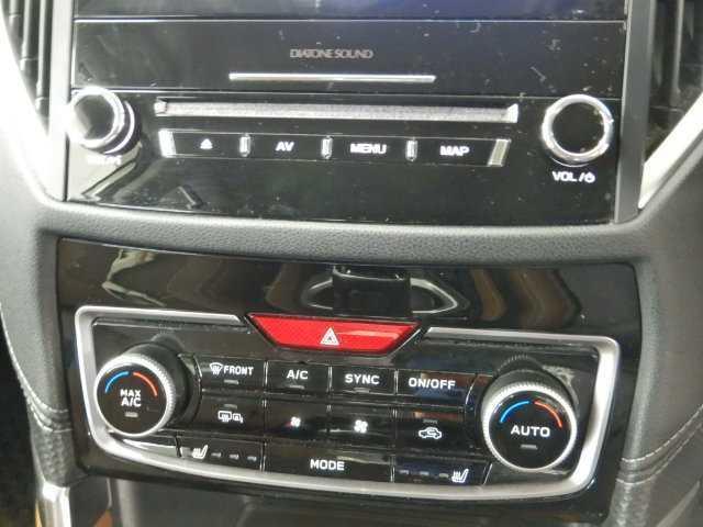 フォレスター 2.0Advance ルーフレール 革 8インチナビ/TV ヒーター メモリ-ナビ クルコン キーレス ETC車載器 スマートK PWシート エアB サイドエアB カワシート PS ナビTV ESC パワーウィンドー LEDランプ フルオートエアコン DVD(10枚目)