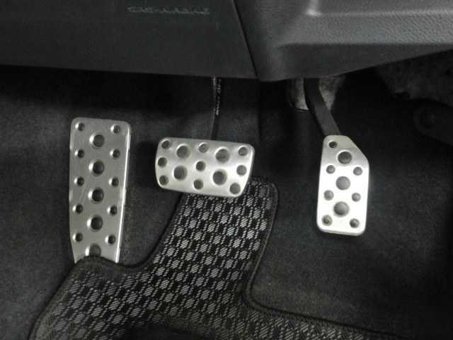 フォレスター 2.0Advance ルーフレール 革 8インチナビ/TV ヒーター メモリ-ナビ クルコン キーレス ETC車載器 スマートK PWシート エアB サイドエアB カワシート PS ナビTV ESC パワーウィンドー LEDランプ フルオートエアコン DVD(46枚目)