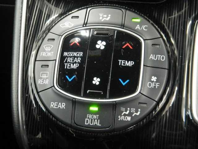 エスクァイア １．８Ｇｉプレミアムパッケージ　ブラックテーラード　ナビ　誤発進抑制機能　電動格納ミラー　オートハイビーム　アイドリングストップ　Ｂカメラ　スマートキー　ワンセグ　ナビ＆ＴＶ　イモビライザー　オートライト　ＬＥＤランプ　ＥＴＣ車載器　クルーズコントロール（9枚目）