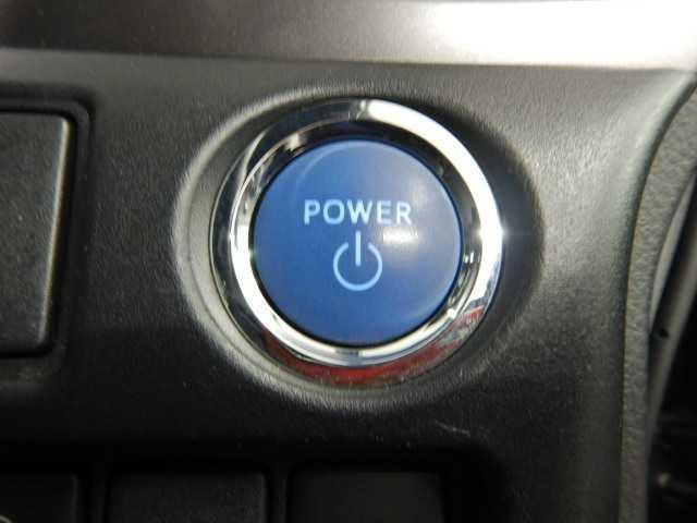 エスクァイア １．８Ｇｉプレミアムパッケージ　ブラックテーラード　ナビ　誤発進抑制機能　電動格納ミラー　オートハイビーム　アイドリングストップ　Ｂカメラ　スマートキー　ワンセグ　ナビ＆ＴＶ　イモビライザー　オートライト　ＬＥＤランプ　ＥＴＣ車載器　クルーズコントロール（11枚目）