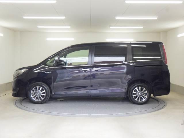 エスクァイア １．８Ｇｉプレミアムパッケージ　ブラックテーラード　ナビ　誤発進抑制機能　電動格納ミラー　オートハイビーム　アイドリングストップ　Ｂカメラ　スマートキー　ワンセグ　ナビ＆ＴＶ　イモビライザー　オートライト　ＬＥＤランプ　ＥＴＣ車載器　クルーズコントロール（24枚目）