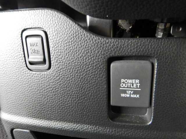 Ｎ－ＢＯＸカスタム カスタム　Ｇ・Ｌ　ホンダセンシング　ナビ／ＴＶ　Ｂカメラ　地デジＴＶ　電動格納ドアミラー　助手席エアバッグ　キーレス　アイドリングＳＴ　セキュリティーアラーム　スマ－トキ－　リアカメラ　ナビＴＶ　ＥＴＣ　前車追従機能　ＬＥＤヘッドライト　ＵＳＢ　オートライト（11枚目）