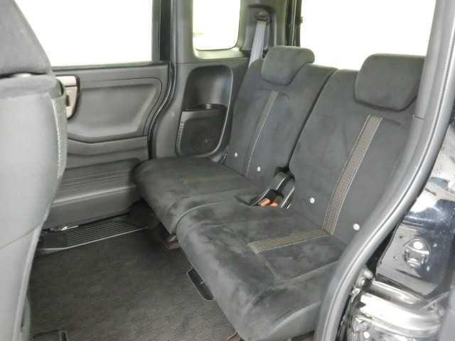 Ｎ－ＢＯＸカスタム カスタム　Ｇ・Ｌ　ホンダセンシング　ナビ／ＴＶ　Ｂカメラ　地デジＴＶ　電動格納ドアミラー　助手席エアバッグ　キーレス　アイドリングＳＴ　セキュリティーアラーム　スマ－トキ－　リアカメラ　ナビＴＶ　ＥＴＣ　前車追従機能　ＬＥＤヘッドライト　ＵＳＢ　オートライト（18枚目）