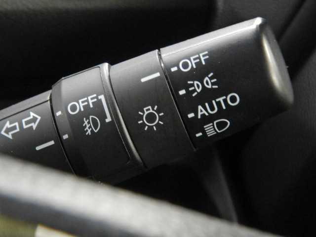 Ｎ－ＢＯＸカスタム カスタム　Ｇ・Ｌ　ホンダセンシング　ナビ／ＴＶ　Ｂカメラ　地デジＴＶ　電動格納ドアミラー　助手席エアバッグ　キーレス　アイドリングＳＴ　セキュリティーアラーム　スマ－トキ－　リアカメラ　ナビＴＶ　ＥＴＣ　前車追従機能　ＬＥＤヘッドライト　ＵＳＢ　オートライト（32枚目）