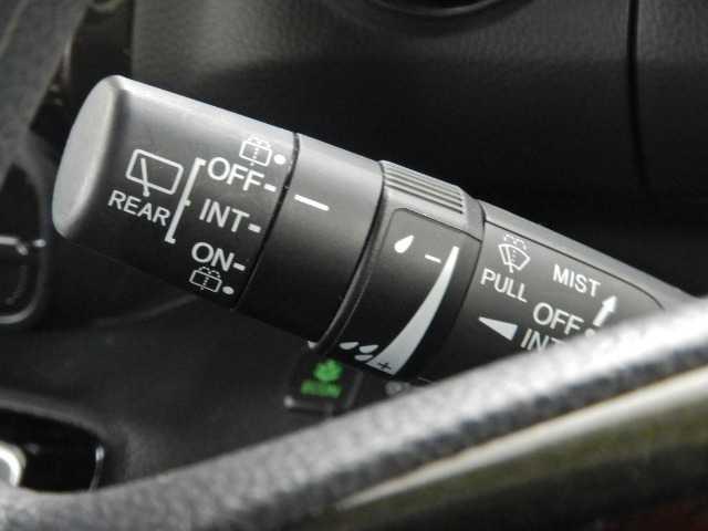 Ｎ－ＢＯＸカスタム カスタム　Ｇ・Ｌ　ホンダセンシング　ナビ／ＴＶ　Ｂカメラ　地デジＴＶ　電動格納ドアミラー　助手席エアバッグ　キーレス　アイドリングＳＴ　セキュリティーアラーム　スマ－トキ－　リアカメラ　ナビＴＶ　ＥＴＣ　前車追従機能　ＬＥＤヘッドライト　ＵＳＢ　オートライト（33枚目）