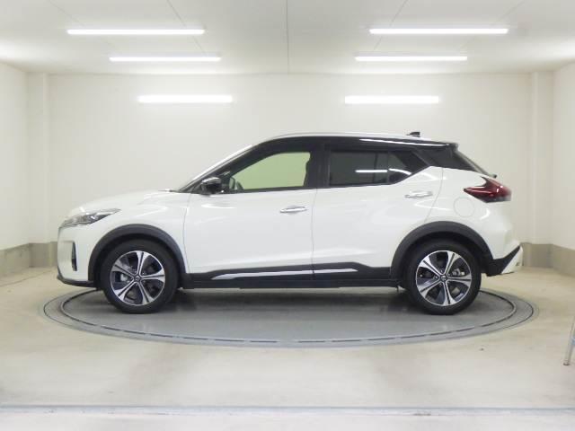 キックス １．２　ｅパワーＸ　全方位カメラ　９インチナビ／フルセグＴＶ　フロントカメラ　ナビ＆ＴＶ　ＶＤＣ　クルコン　スマートキー　ＤＶＤ再生　ＬＥＤヘッド　パワーステアリング　盗難防止システム　ＥＴＣ　オートライト　メモリーナビ　サイドエアバッグ　ＡＡＣ　衝突安全ボディ（24枚目）