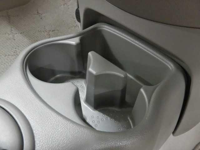 マーチ １．２ボレロ　メモリ－ナビ／ＴＶ　Ｂカメラ　エマブレ　ダブルエアバック　横滑防止装置　電動格納ミラー　ＤＶＤ再生　ナビＴＶ　アイドリングＳ　パワーステアリング　パワーウィンドウ　メモリーナビ　イモビライザー　キーレス　スマートキー　バックモニター　ＡＢＳ（30枚目）