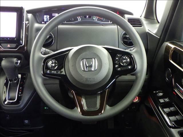 N-BOXカスタム カスタム L 8インチナビ/フルセグTV 両側パワースライド 両席電動スライドドア Pソナー SDナビゲーション 電動格納ミラ- 衝突安全ボディ サイドエアバッグ ナビTV Aストップ シートヒータ キーフリーシステム LEDライト リアカメ AC スマキー(5枚目)